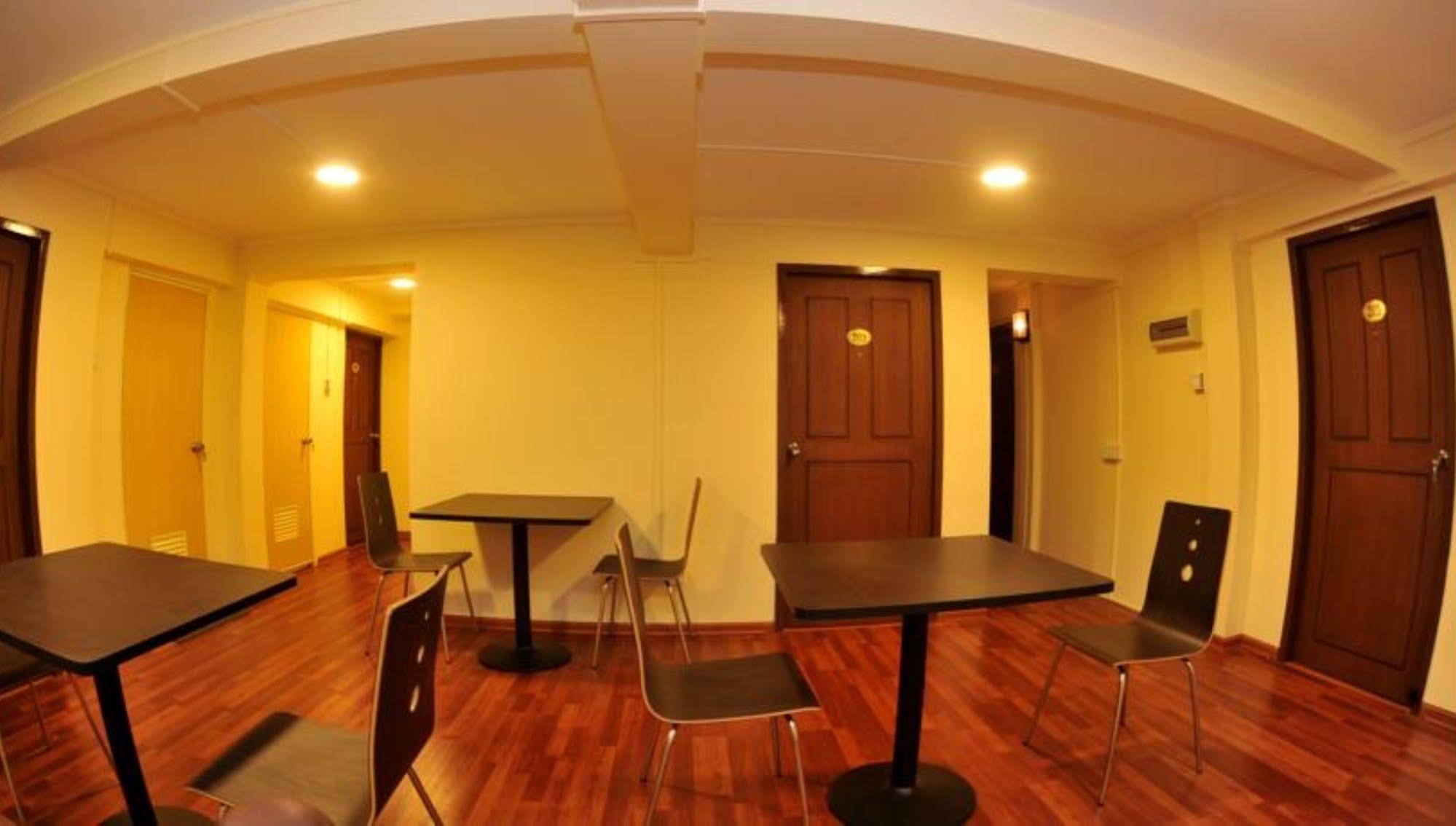York Residence Yangon Exterior foto
