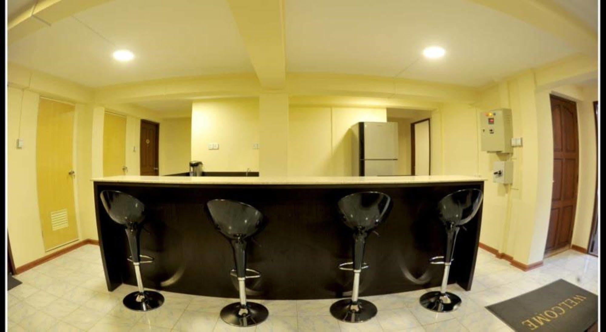 York Residence Yangon Exterior foto