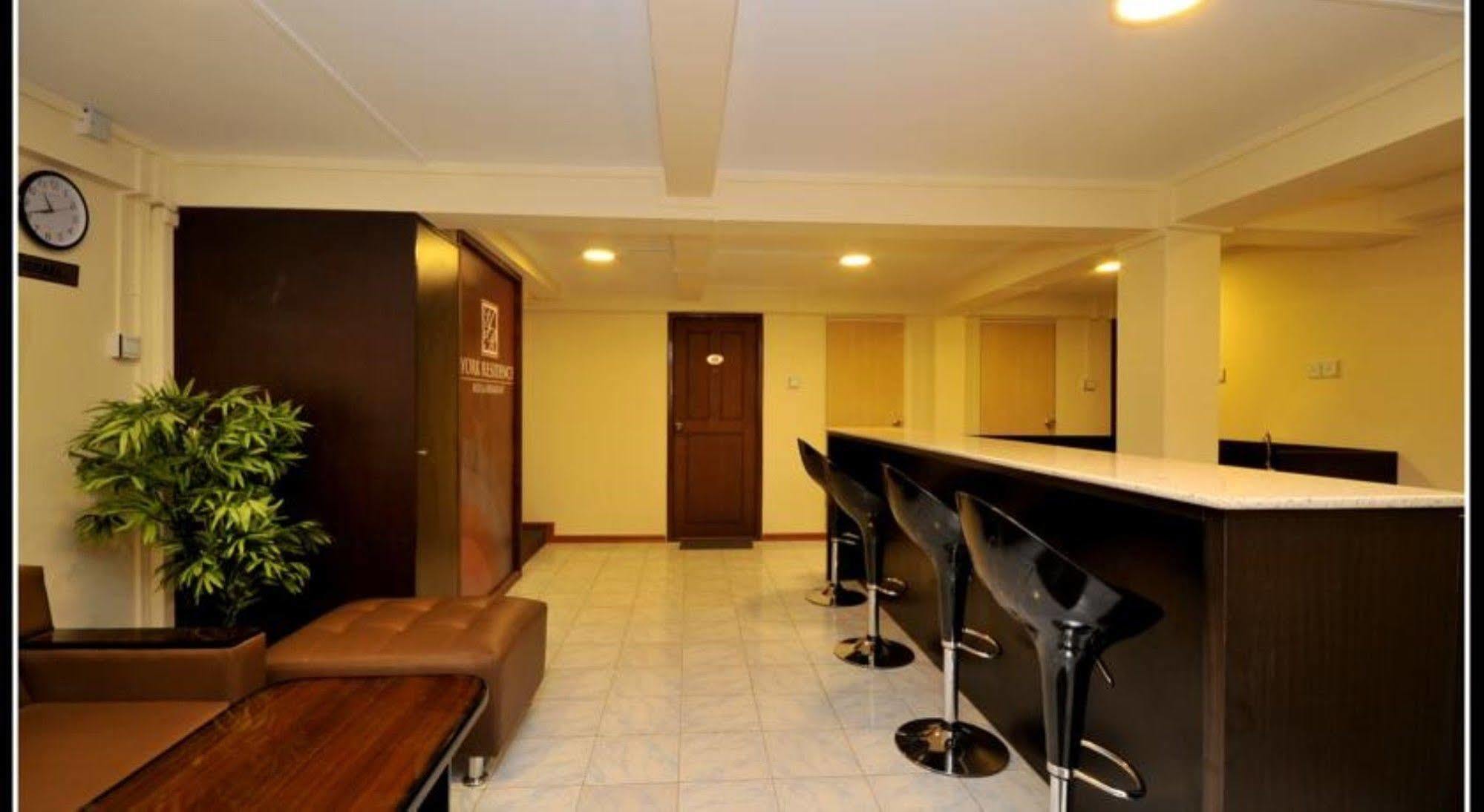 York Residence Yangon Exterior foto